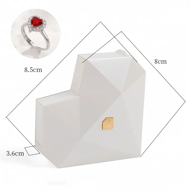 Adjustable Ring w/ Heart Box