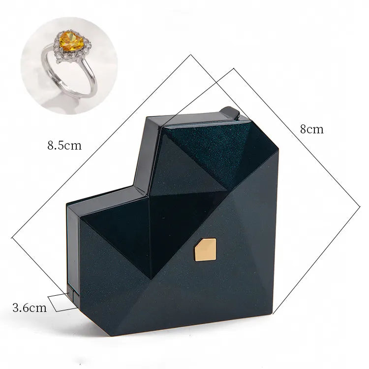 Adjustable Ring w/ Heart Box