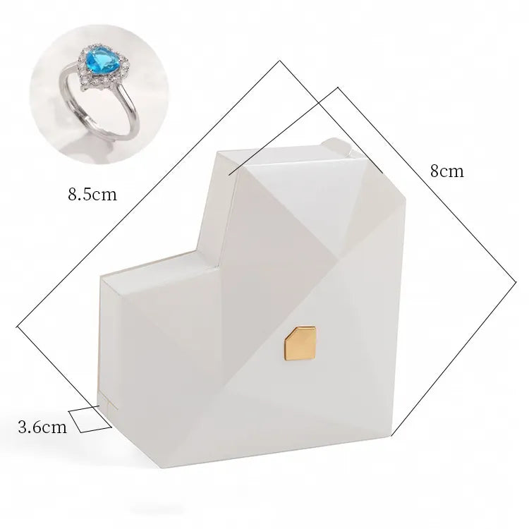 Adjustable Ring w/ Heart Box